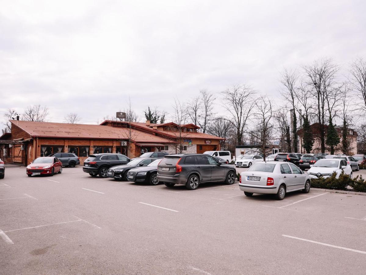 Stara Ada Banja Luka Hotel Ngoại thất bức ảnh